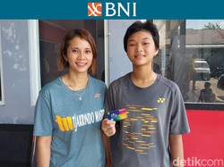Kisah Istri Sony Dwi Kuncoro Jadi Ibu Sekaligus Pelatih Putri Sendiri