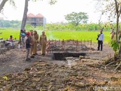 Struktur Kaki Candi Ditemukan Saat Ekskavasi Situs di Jetis Lamongan