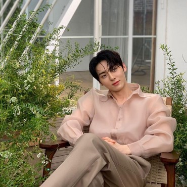 Bakal Konser di Jakarta, Hwang Min Hyun Ungkap Ingin Coba Makanan Ini