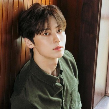 Catat Deretan Lagu Hwang Min Hyun yang Bakal Konser di Jakarta