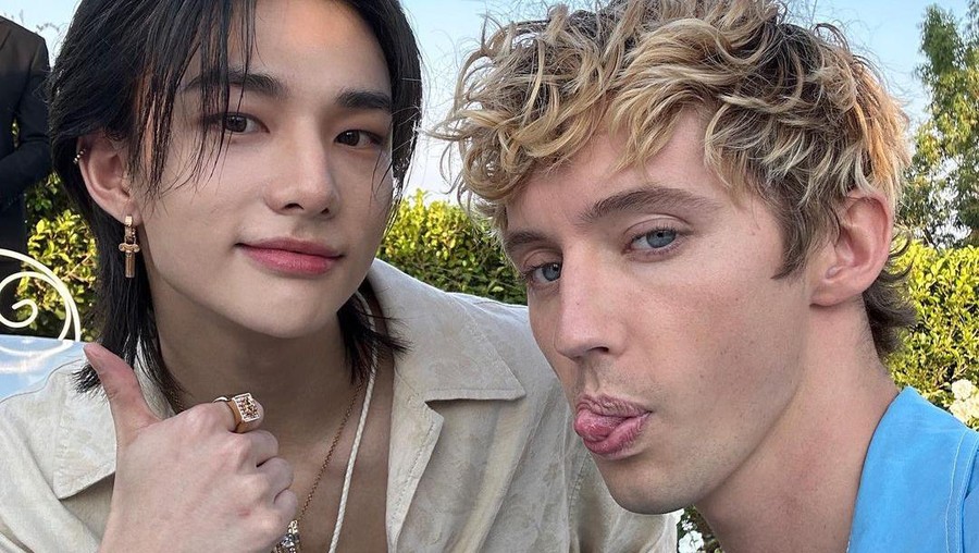 Hyunjin dan Troye Sivan