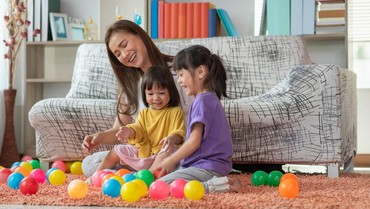 Sambut Hari Anak Nasional, Ini Tips Main di Lantai yang Aman untuk Anak