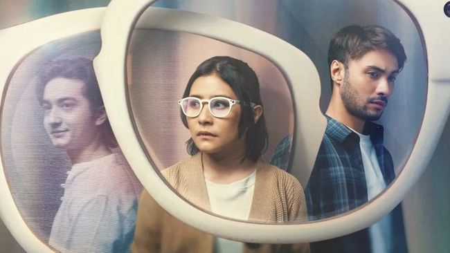 Sinopsis film Ketika Berhenti di Sini: saat Prilly Latuconsina sudah mulai menerima kenyataan, kenangan lama tiba-tiba kembali.
