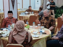 Persamuhan Gubernur Jambi-La Nyala di Meja Makan Hingga Teriakan Lanjutkan