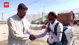 VIDEO: Pemuda Pakistan Berjalan Ribuan Kilometer Demi Naik Haji