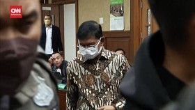 VIDEO: Johnny G Plate Hari Ini Jalani Sidang Perdana Kasus BTS