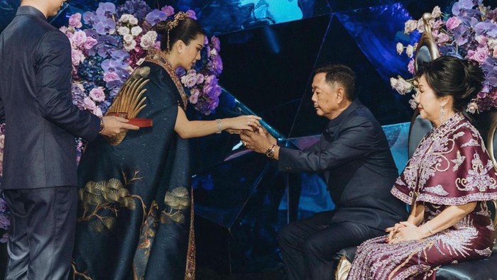 Valencia Tanoe dan Kevin Sanjaya/ Foto: instagram.com/valenciatanoe