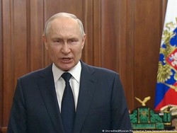 Putin Pertanyakan Motif AS Kirim Kapal Induk di Konflik Israel-Hamas