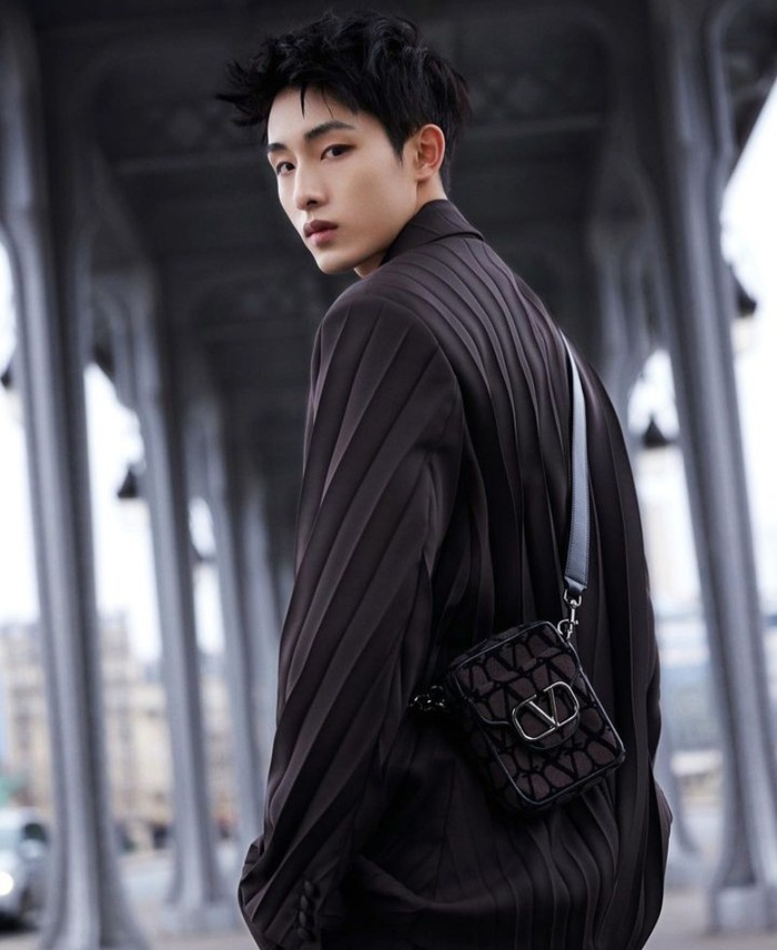 Diketahui, Winwin menjadi salah satu dari Friend of The House Valentino, brand fashion mewah asal Italia/Foto: instagram.com/nct