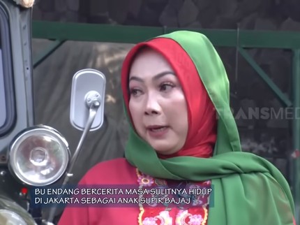 Kisah Haru Endang Kumalasari, Anak Seorang Sopir Bajaj yang Kini Jadi Miliarder