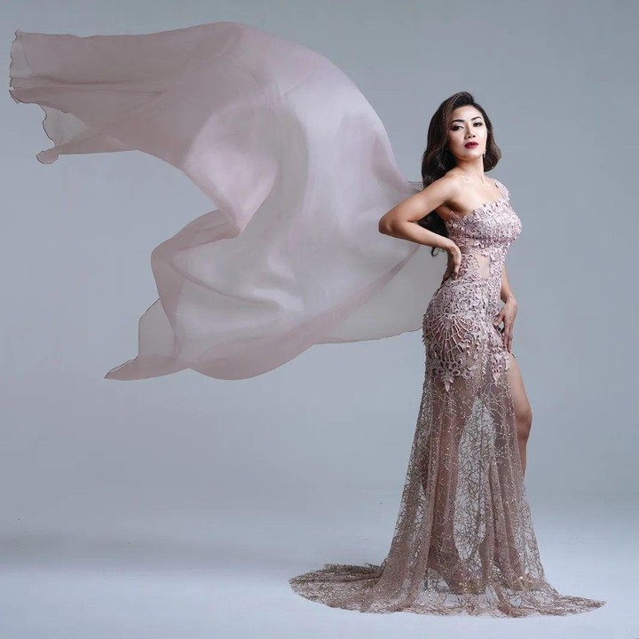 <p>Melelalui kolom komentar, banyak netizen yang meninggalkan beragam reaksi. Salah satunya, wanita berusia 42 tahun dipuji cantik. "Cantiknya inge sempurna ,sehat2 y," kata akun @tan***. (Foto: Instagram @inge_anugrah)<br /><br /><br /></p>
