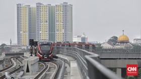 Viral Warga Tunggu Jam Tertentu Naik LRT Jabodebek, Tarif Lebih Murah
