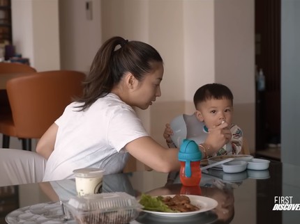 7 Potret Nikita Willy Hadapi Baby Issa yang Mulai Pilih-pilih Makanan, Sampai Curhat ke Suami