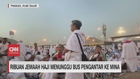 VIDEO: Ribuan Jemaah Haji Menunggu Bus Pengantar Ke Mina