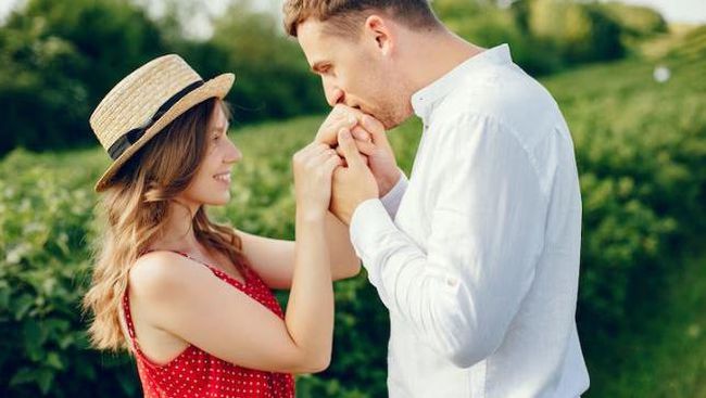 Tipe MBTI yang Paling Romantis dalam Hubungan