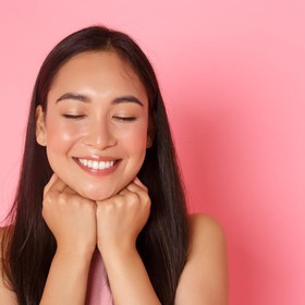 Simak Cara Mencerahkan Kulit dengan Mudah, Bisa Pakai Bahan Alami Lho!