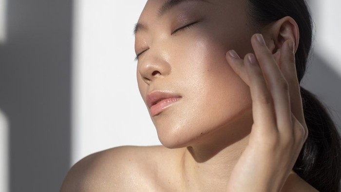 Ilustrasi kulit wajah cerah/Foto: freepik.com/freepik