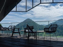 5 Kafe di Sentul dengan Panorama Gunung dan Sungai, Cocok Buat Healing!