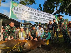 Korem Surya Kencana Salurkan 54 Hewan Kurban ke Wilayah Gempa Cianjur