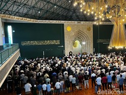 Salat Iduladha di Masjid Al Ukhuwwah Dihadiri Plh Wali Kota Bandung