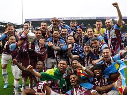 Pengumuman Transfer Burnley Kreatif Banget!