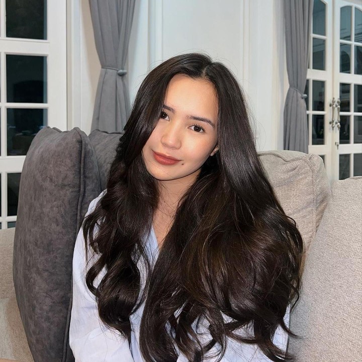 <p>Beby Tsabina menjadi aktris Tanah Air yang sukses di usia muda. Berbagai hal di kehidupannya tak luput dari sorotan publik, termasuk rumahnya yang mewah. (Foto: Instagram @bebytsabina)</p>