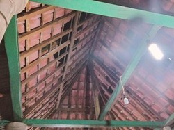 Gempa Bantul Berdampak di Pacitan Barat, Genting Runtuh hingga Tembok Retak