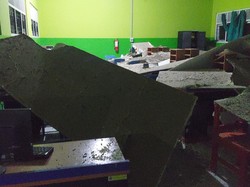 Dampak Gempa Bantul, Plafon 2 Ruangan SMKN 1 Pracimantoro Ambrol