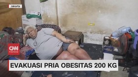 VIDEO: Evakuasi Pria Obesitas 200 kg
