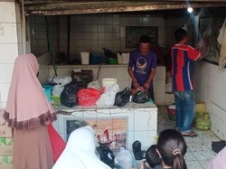 Tempat Penggilingan Daging Kota Malang Kebanjiran Konsumen