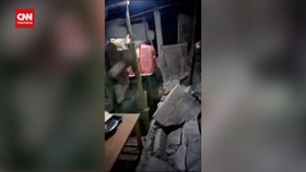 VIDEO: Gempa Magnitudo 6,4 Guncang Yogya, Banyak Bangunan Rusak