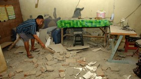 Sultan HB X Soal Dampak Gempa Yogya: Relatif Rusak Ringan