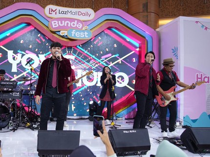 7 Potret Keseruan Yovie & Nuno hingga Purwa Caraka Music Studio di LazMall Daily Bundafest 2023 Day 2