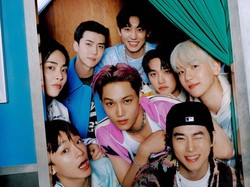 Lirik Lagu Terjemahan Hear Me Out - EXO