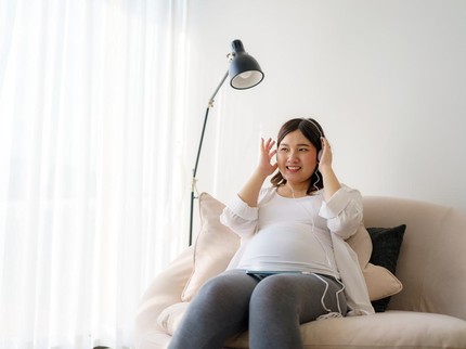 9 Bahaya Kelebihan Berat Badan saat Hamil & Cara Mengatasinya agar Persalinan Aman