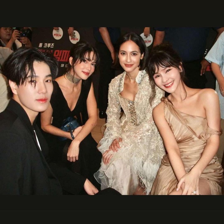 <p>Tak hanya Tom Cruise, Pevita juga bertemu dengan aktor muda Thailand, Phuwin Tangsakyuen. Keduanya pun melakukan sesi foto bersama dengan beberapa artis lainnya. (Foto: Instagram: @pevpeace)</p>