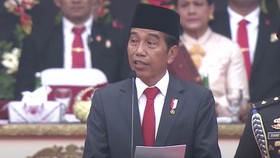 Jokowi Lantik Ratusan Lulusan Akmil dan Akpol di Istana Merdeka
