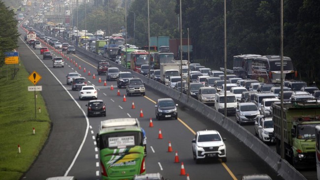 Pemudik Waspada: Ganjil-Genap Diterapkan, Tilang Siap Dikirim Post-Lebaran