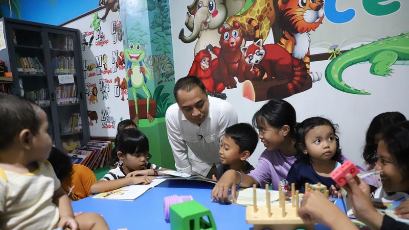 Pemerintah Kota (Pemkot) Surabaya memastikan kesiapannya untuk menyandang predikat Paripurna Kota Layak Anak (KLA) pada tahun 2023.