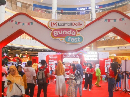 LazMall Daily Bundafest 2023 Hari Ketiga, Lomba Bayi Merangkak hingga Nyanyi Bareng Arsy