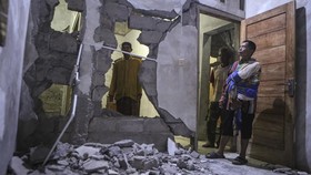 FOTO: Johnny Plate Didakwa Korupsi hingga Gempa Yogyakarta