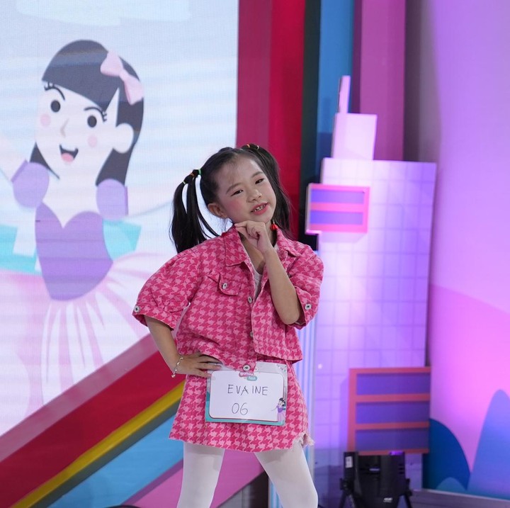 <p>Acara LazMall Daily Bundafest 2023 dimeriahkan oleh berbagai macam penampilan menarik. Di hari kedua, ada Lomba Kids Dance dan Fashion Show, Bunda. (Foto: Aldino Nugraha/HaiBunda)</p>