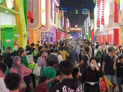 Hari Terakhir Libur Idul Adha, Pengunjung Padati PRJ Malam Ini