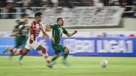 Link Live Streaming Persebaya vs Persis di Liga 1