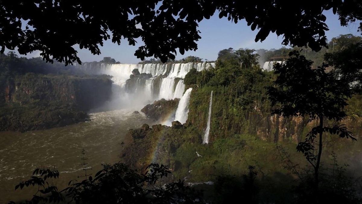 FOTO: Melihat Cantik Air Terjun Iguazu di Perbatasan Argentina-Brasil