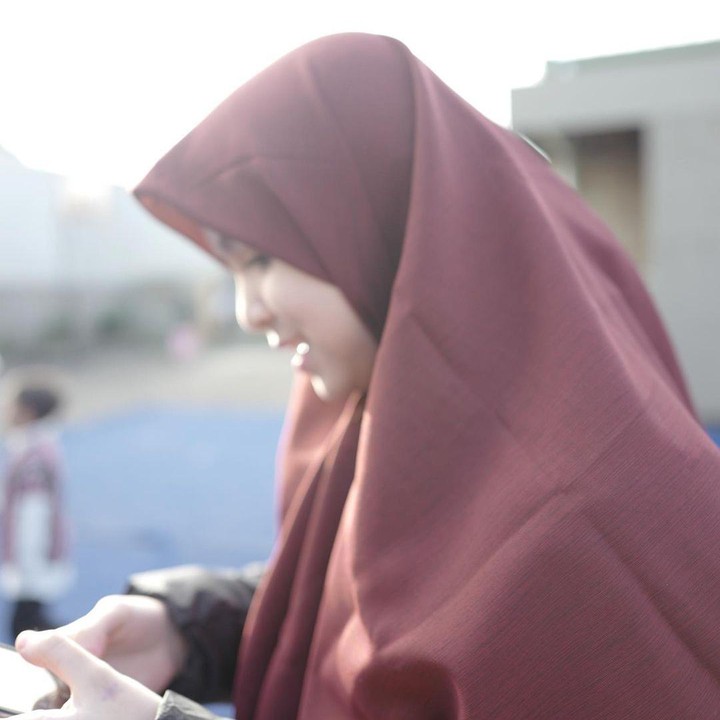 <p>Hampir memasuki usia ABG, Sienna Ameerah Kasyafani kini memilih untuk tampil berhijab, lho. (Foto: Instagram @benkasyafani & @nesyanabila)</p>