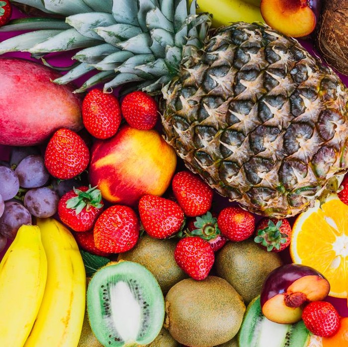 Buah menjadi salah satu makanan yang kaya akan nutrisi dan vitamin, serta baik dikonsumsi untuk sehari-hari. Namun, kamu sebaiknya tidak mengonsumsi nasi dan buah secara bersamaan.