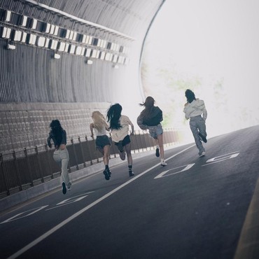 Lirik Lagu Bet On Me - ITZY