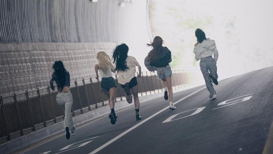Lirik Lagu Bet On Me - ITZY