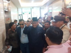 Panji Gumilang Tiba di Bareskrim Polri